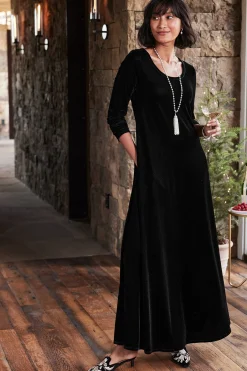 Feminine Flourish|EVelvet Styles-Soft Surroundings Santiago Stretch Velvet Dress Black